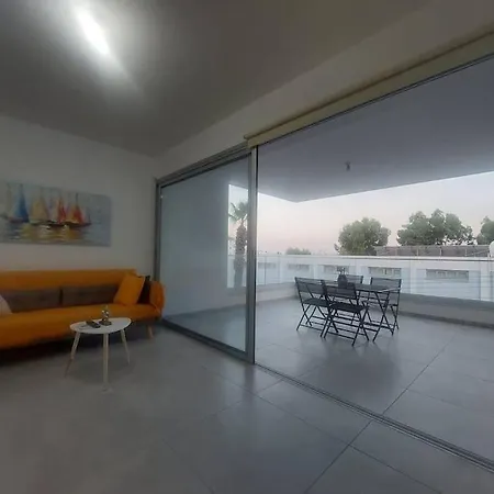 Luxury 2 Bedroom לרנקה