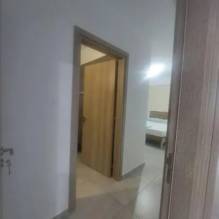 Luxury 2 Bedroom 아파트